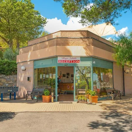 Dom wakacyjny Villaggio Colombo V5