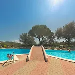 Villaggio Colombo V5 Vakantiehuis Marina dʼAndora